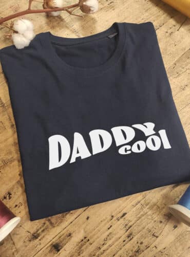 T-shirt bleu marine Daddy Cool imprimé en blanc