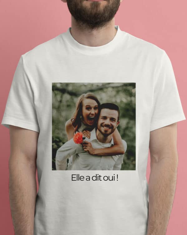 Tee shirt personnalisable avec votre photo de couple (rendu)